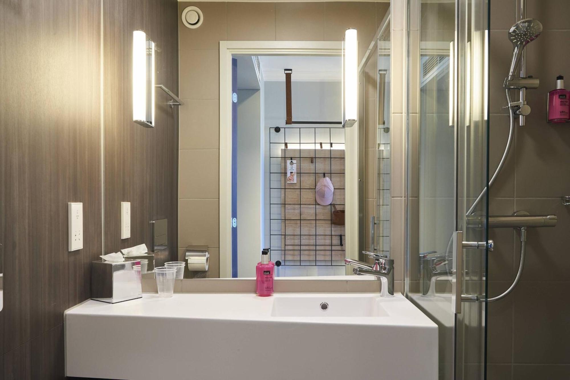 Moxy Birmingham NEC Otel Bickenhill Dış mekan fotoğraf